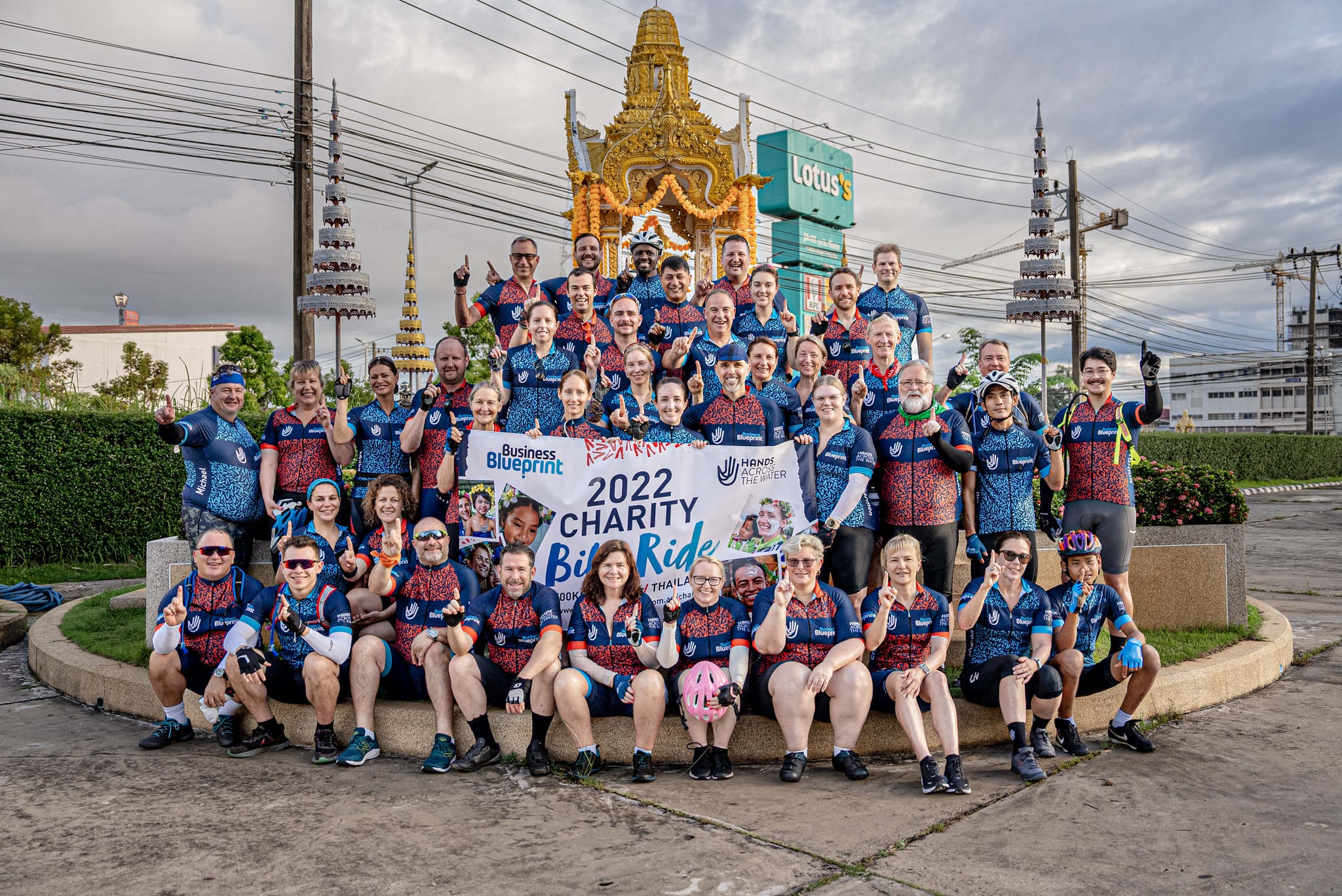 bondi-chai-hands-across-the-water-business-blueprint-ride-to-provide-2022-team