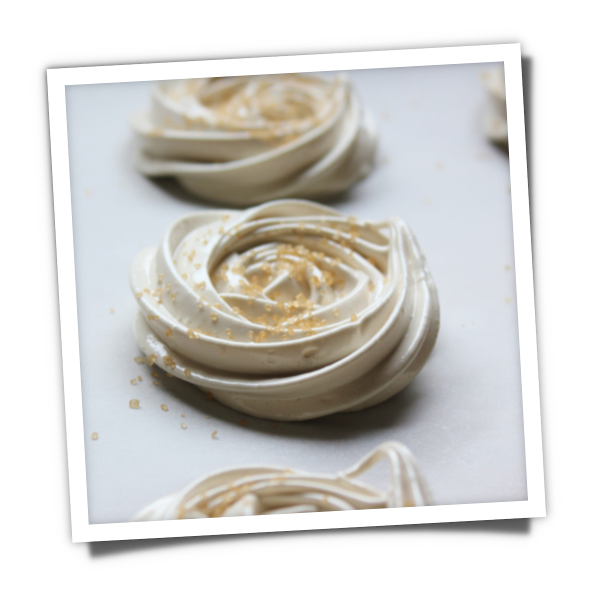 bondi-chai-meringue-rosettes-recipe